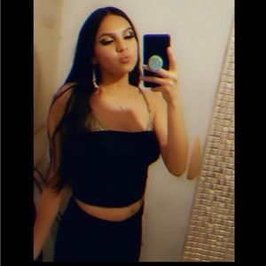 Meet your Posher, Aprilstoff